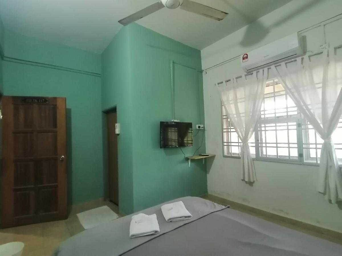 Fbs Inn Dungun Dış mekan fotoğraf