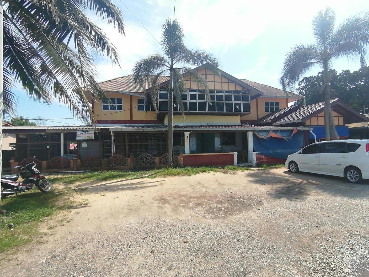 Fbs Inn Dungun Dış mekan fotoğraf