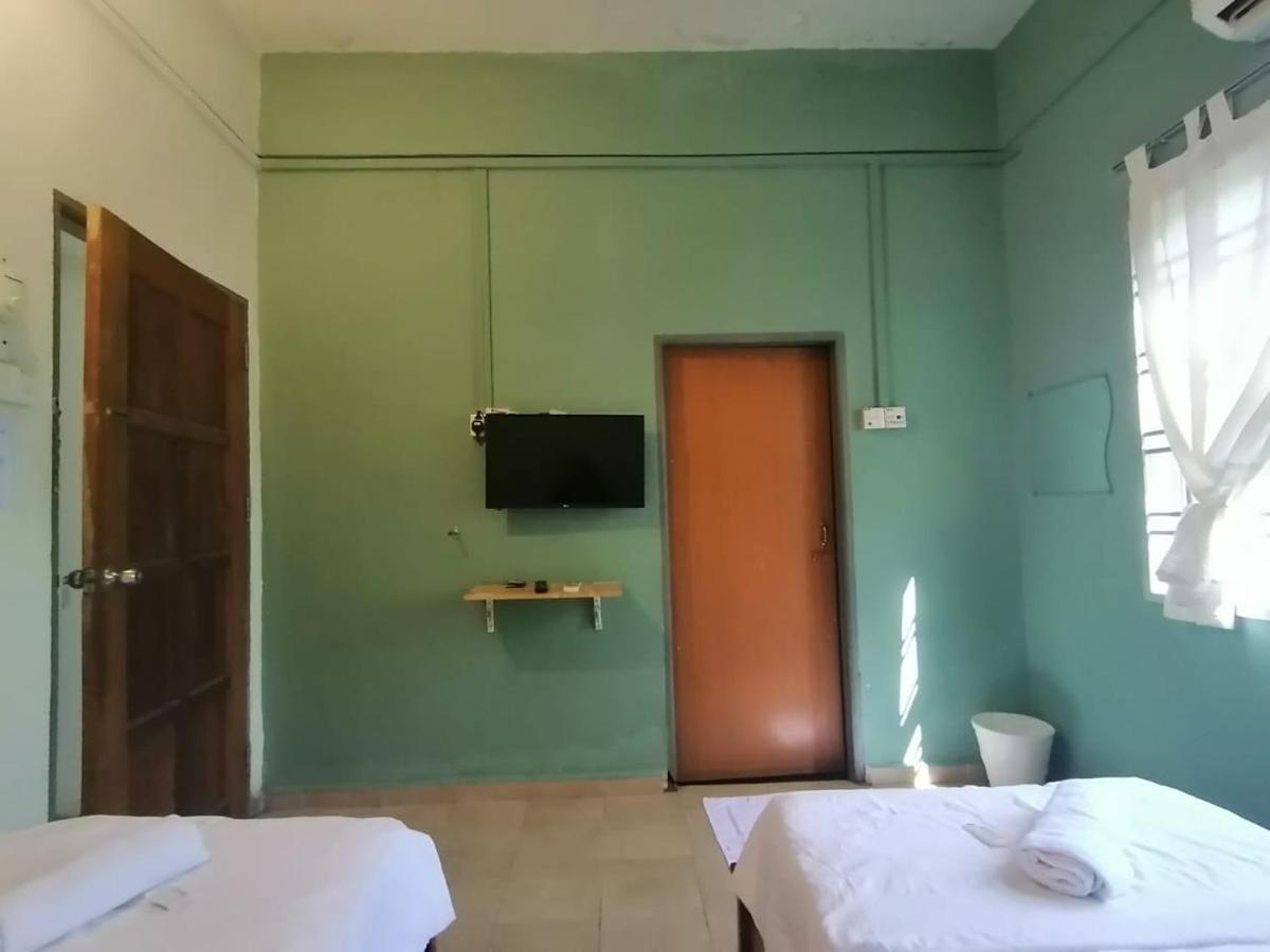 Fbs Inn Dungun Dış mekan fotoğraf